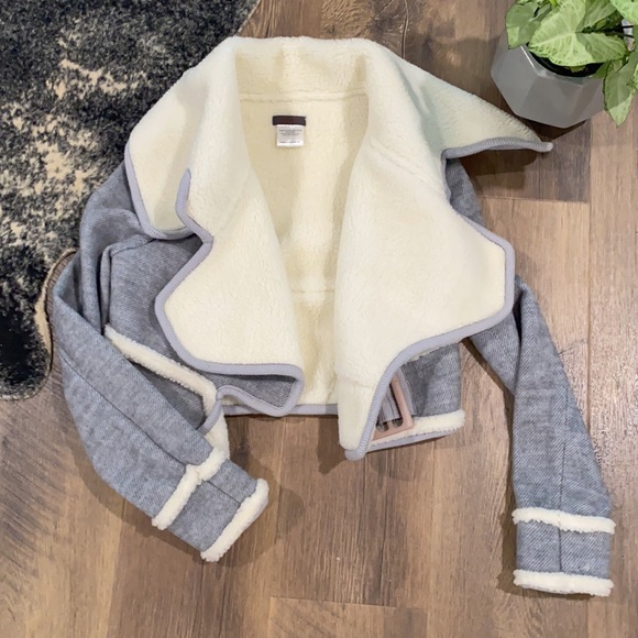 {Alexander McQueen} Cashmere Wool Fleece Moto Jacket - Picture 6 of 11